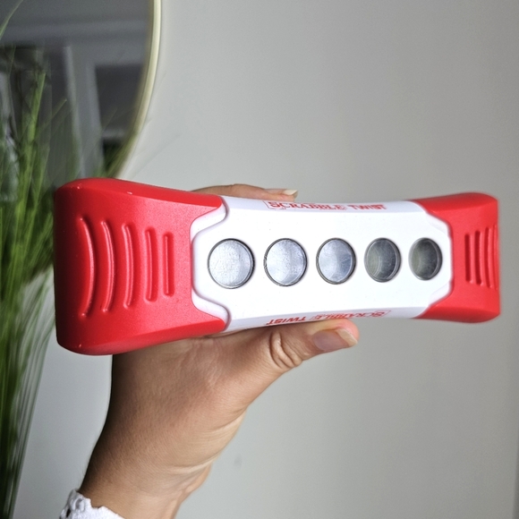 Hasbro 2014 SCRABBLE TWIST Crossword Pass & Play Word Game Tested Working - Picture 9 of 11